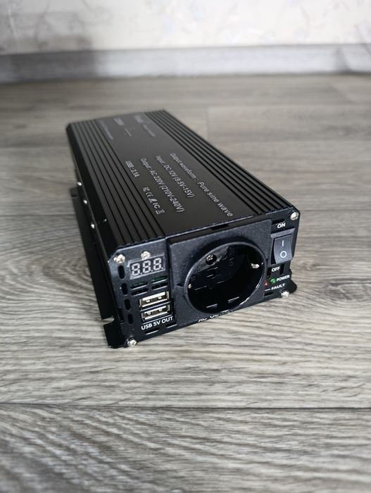 Инвертор преобразователь  Foval 2200 чистый синус foval