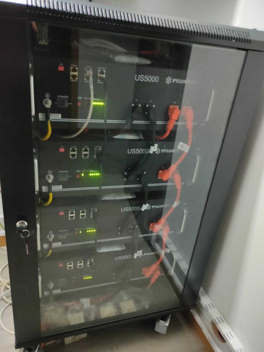 4 Baterias de Litio Pylontech (19,2Kw)  Modelo US5000 48V