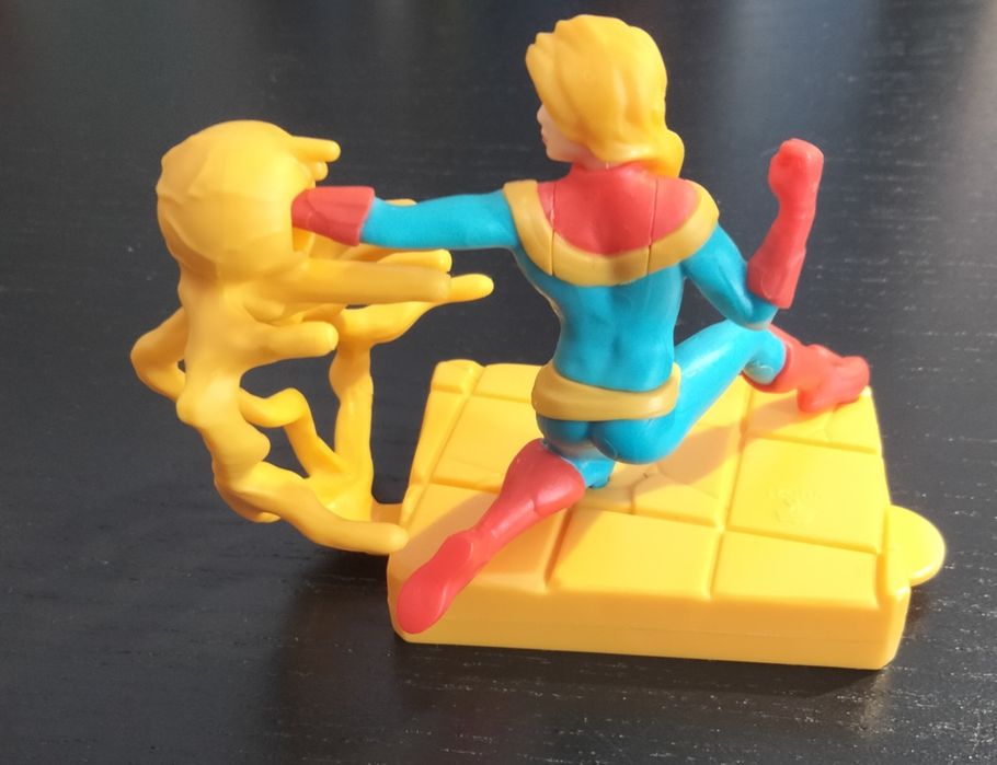 Figura de Ação 'Capitã Marvel' da Kinder