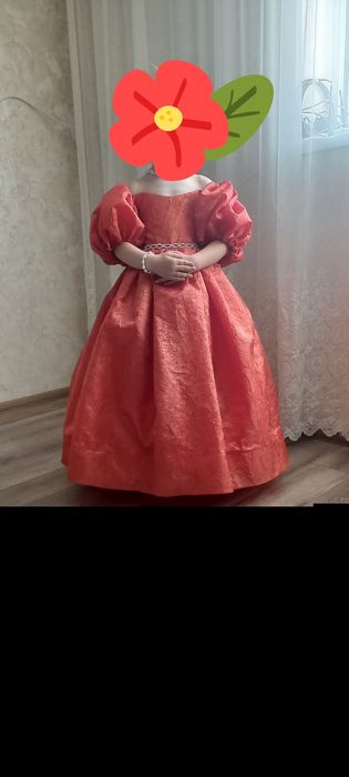 Продам сукню на випускний, святкову подію.