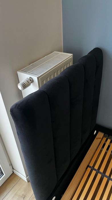 Łóżko jednoosobowe ze stelżem i materacem MK Foam