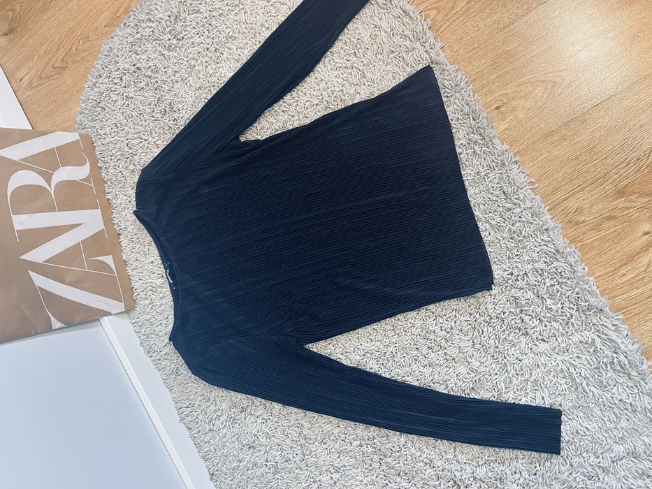 Czarna elegancka bluzka plisowana rozm xl gina tricot