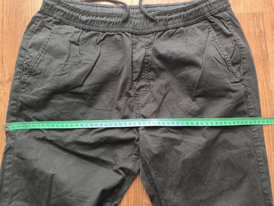 Joggery New Yorker jeans czarne rozm M