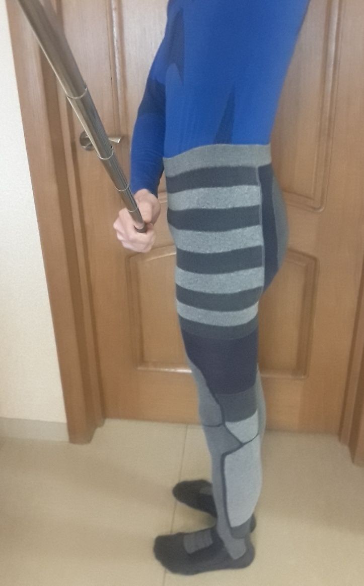 Школьница в колготках 
