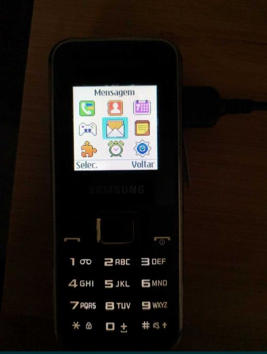 Dois Telemóveis Samsung