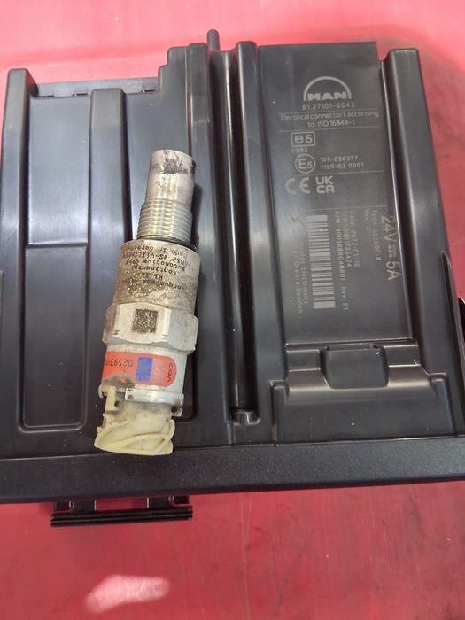 Tachograf MAN Stoneridge SE5000-8 Rev. G 24V z czujnikiem – spr, 2022