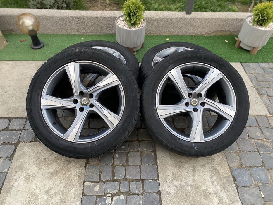 Диски R19 Volvo Ціна комплекту 400 Доларів