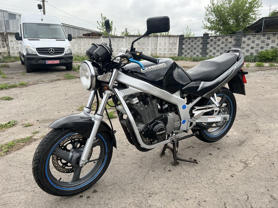 Suzuki GS-500 1999року