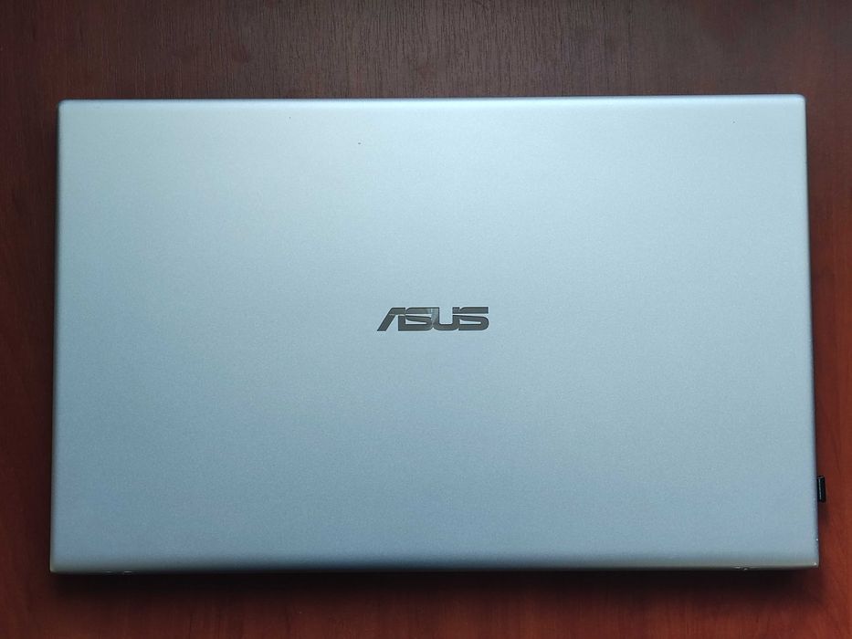 Ноутбук ASUS Vivobook 17.3" FHD, Intel Core i5-8265U, 12 gb RAM, MX110