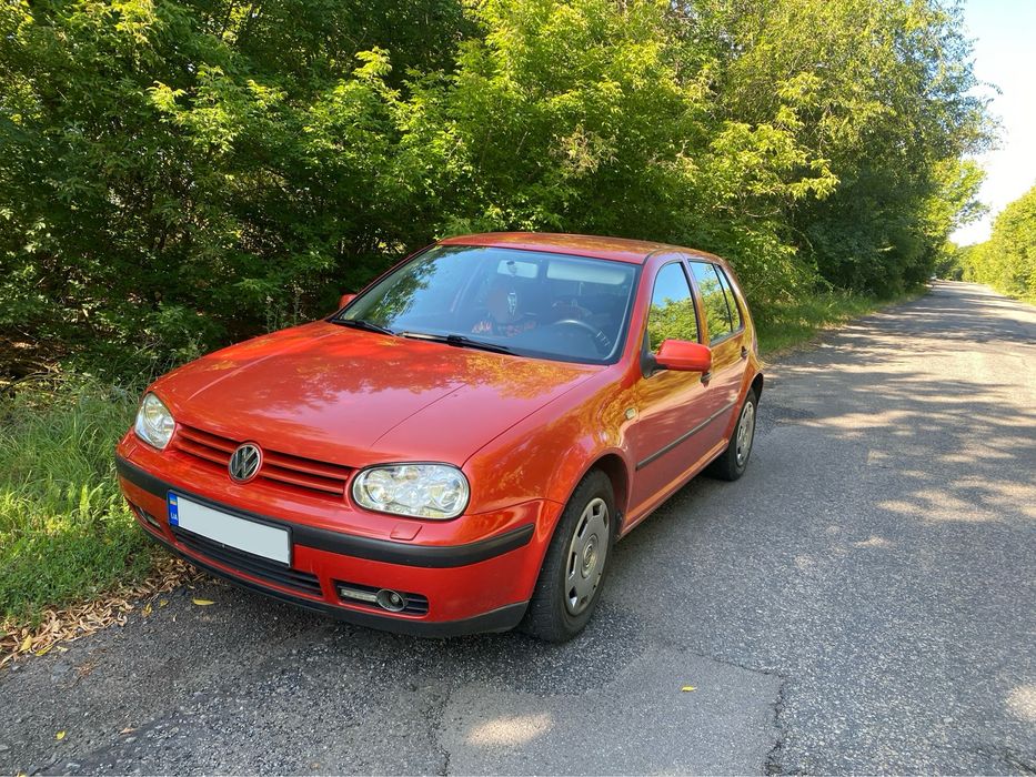 Volkswagen Golf 4 1.6 автомат