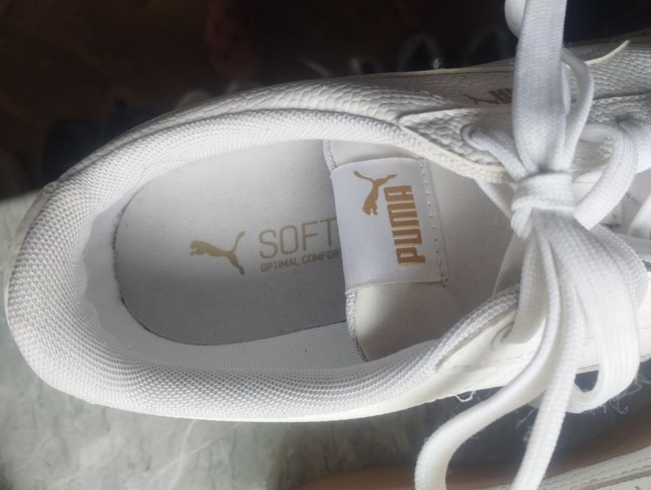 Продам оригинальные кроссовки 40 размер