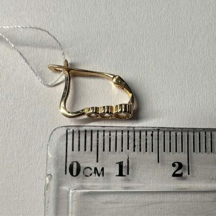 Сережки 585 пробы с фианитами