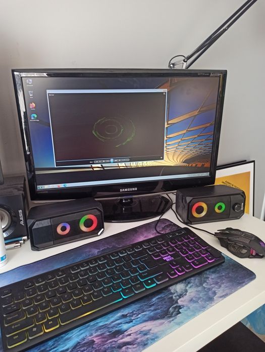 Monitor TV Samsung 23 2333HD + Pilot + CD