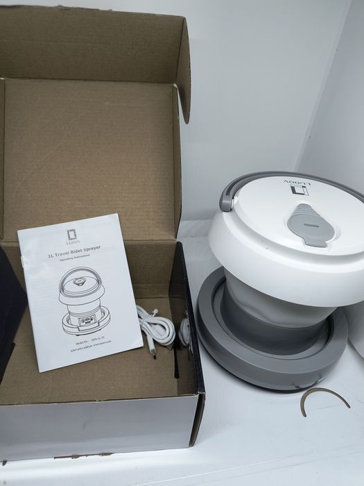 Bidet podróżny z latarką i prysznicem wbudowany akumulator nowy