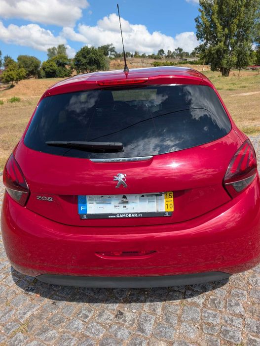 Peugeot 208 — fotografia 10