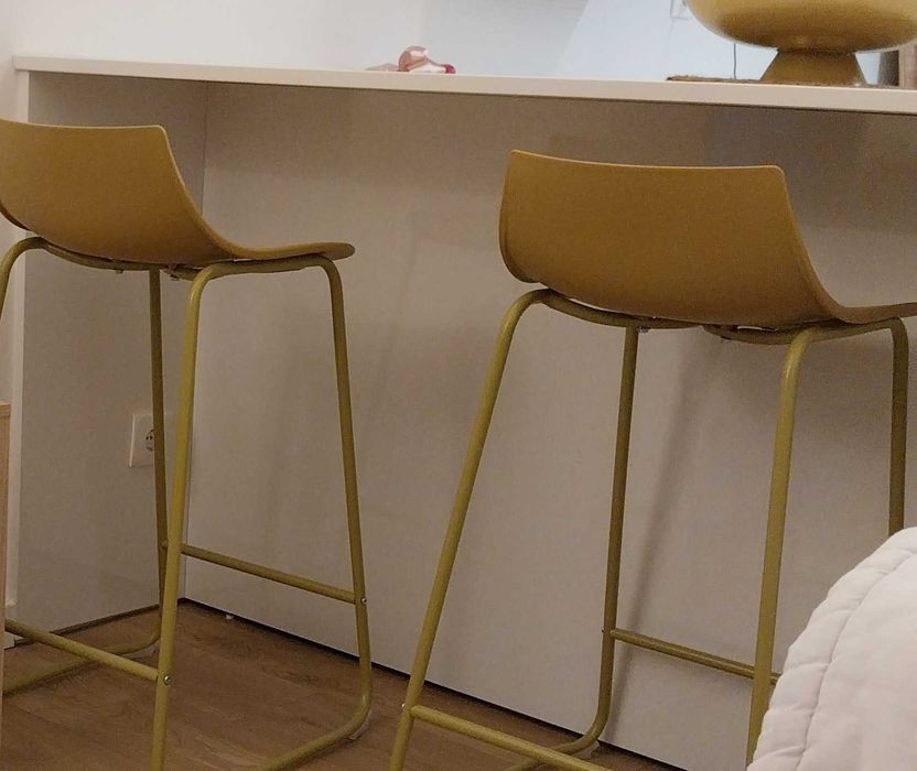 Cadeira de Bar Hôma  - Como novo
