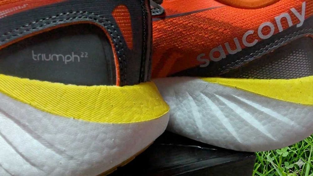 Saucony TRIUMPH 22, 39 кросівки для бігу,