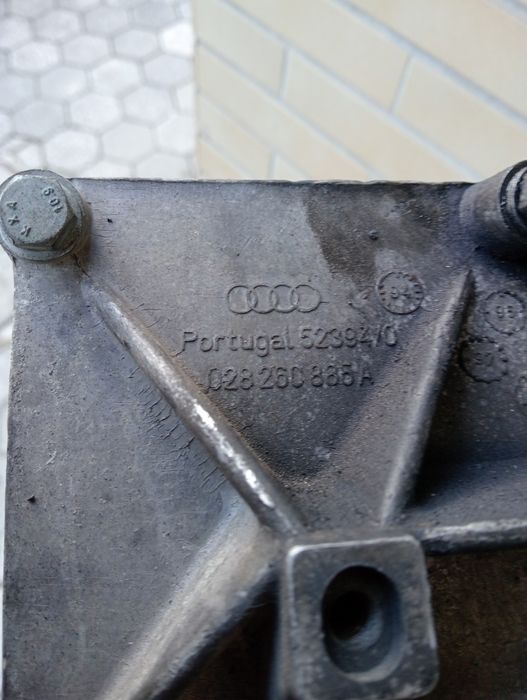 Suporte de Compressor do AC - VW Passat B5