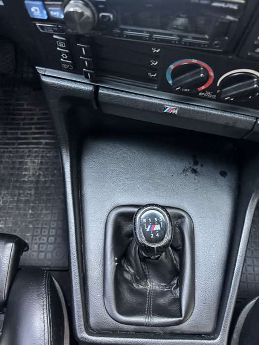 Bmw e34 (bmw 5 series 1991)