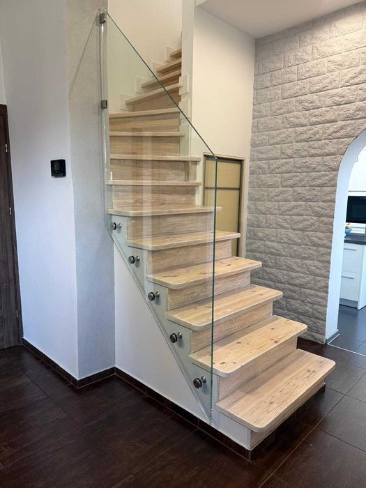 Usługi szklarskie: Lustra, Przeszklenia, Loft, Daszki, Grafiki i inne