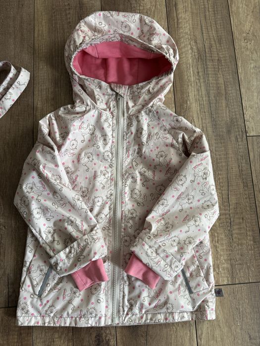 Весняна курточка, вітровка р,110