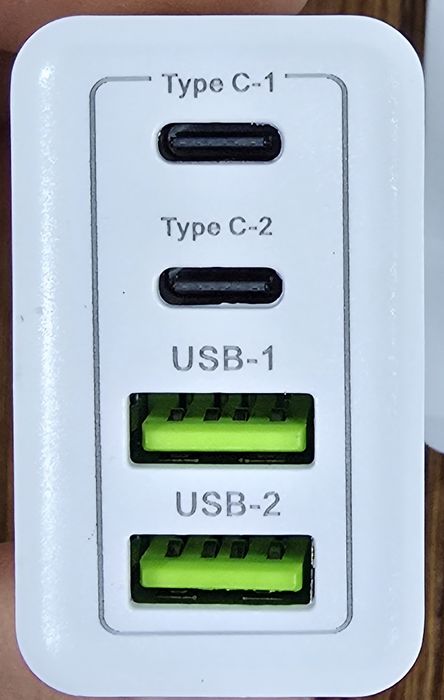 Carregador 4 saídas com cabo