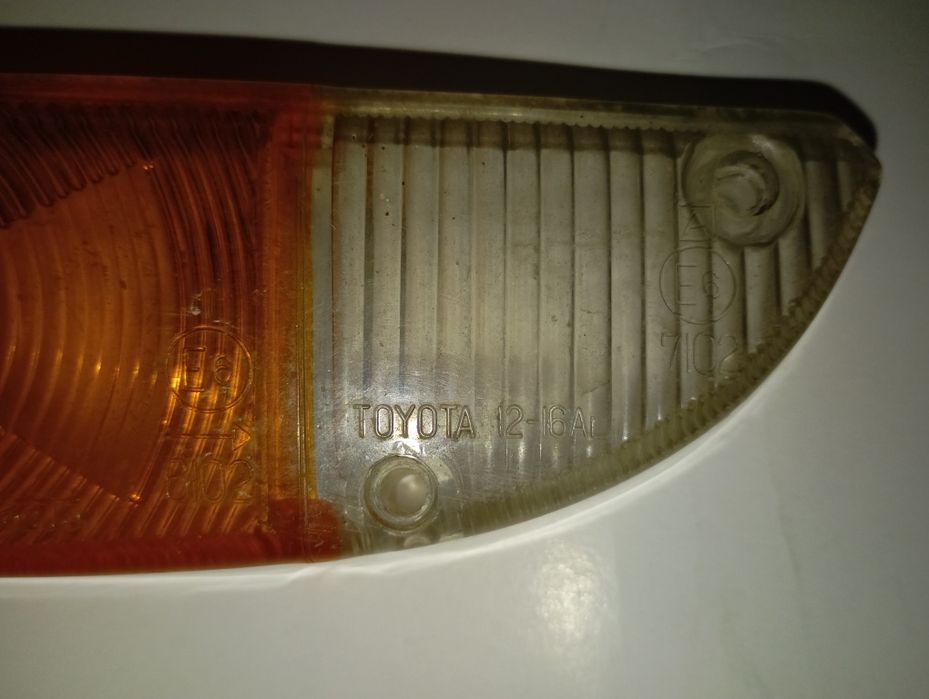 Vidro farolim Toyota Ke20