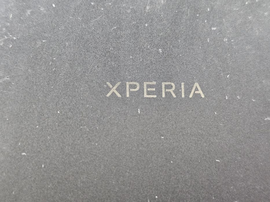 Smartfon Sony Xperia E5