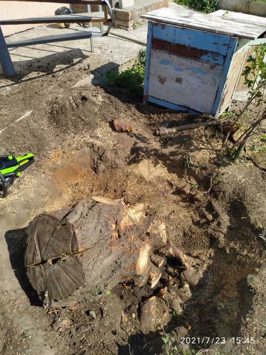 УБОРКА УЧАСТКА ,Культивация Земли,вспашка,Уборка територии покос травы ...