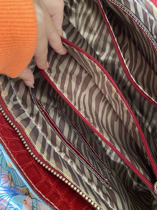 Carteira vermelha Guess