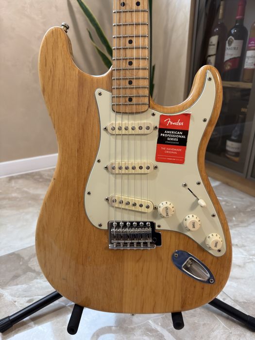 fender stratocaster american standard - Купити музичні інструменти