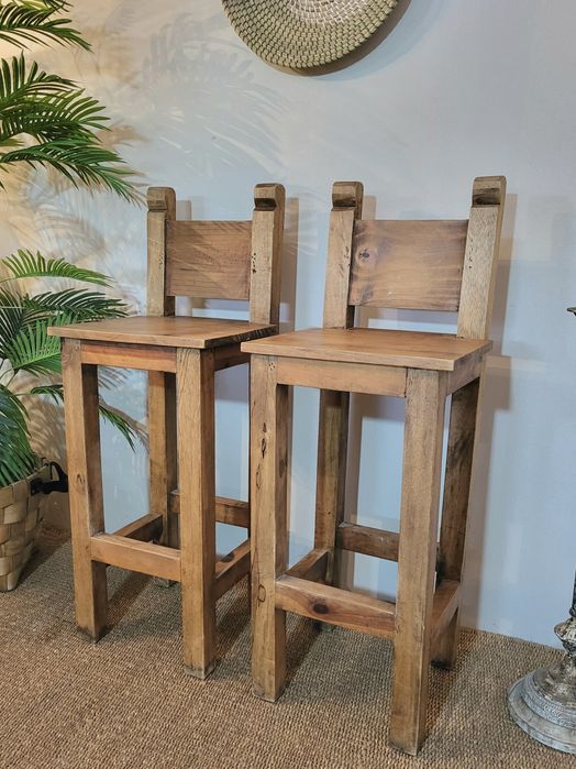 2 cadeiras, altas, refeições, bar, mexicano, rústico