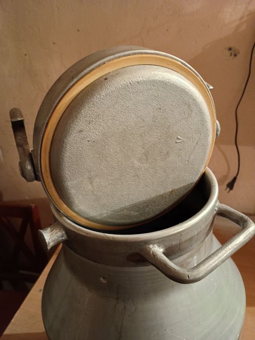 Sprzedam kanę aluminiowa 25l do miodu mleka
