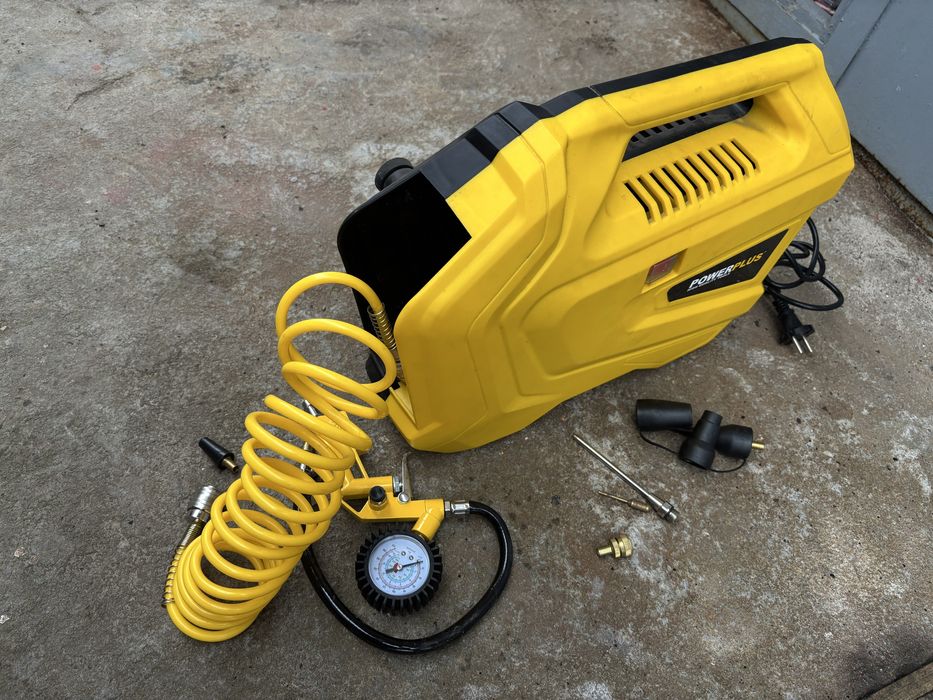 Безмасляний компресор Powerplus POWX1706 1100 Вт 8 бar.