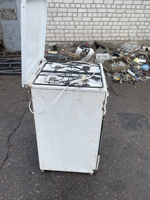 Продам газову плиту