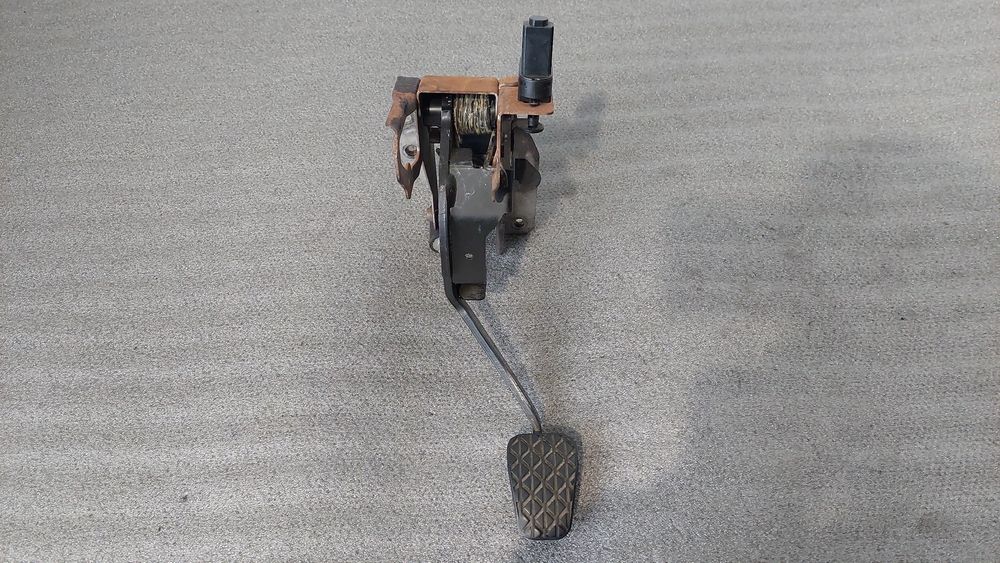 Pedal da embraiagem FORD Fiesta VI (CB1, CCN)