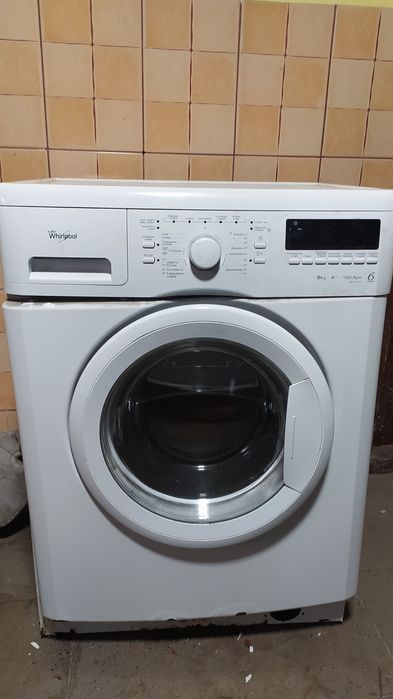 Пралка whirlpool на запчастини