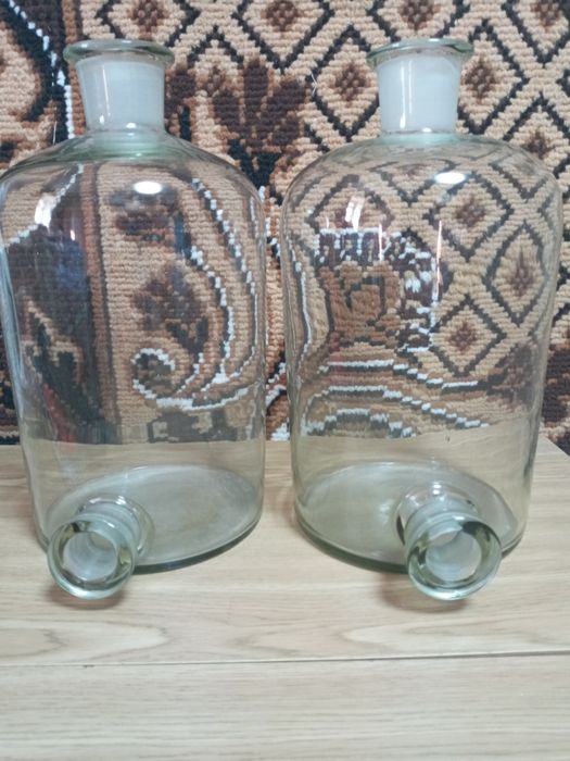 Продам бутыля 10лит.