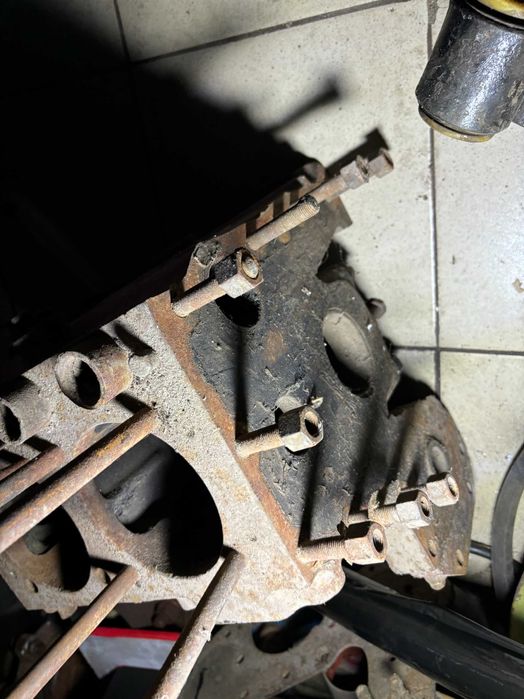 Блок двигателя  Т-25   Т-16  Д-21