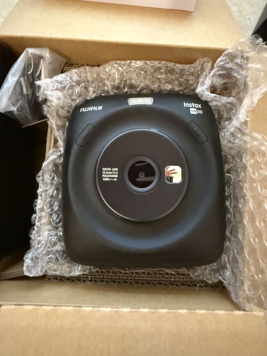 Fujifilm Instax Square - aparat  & etui