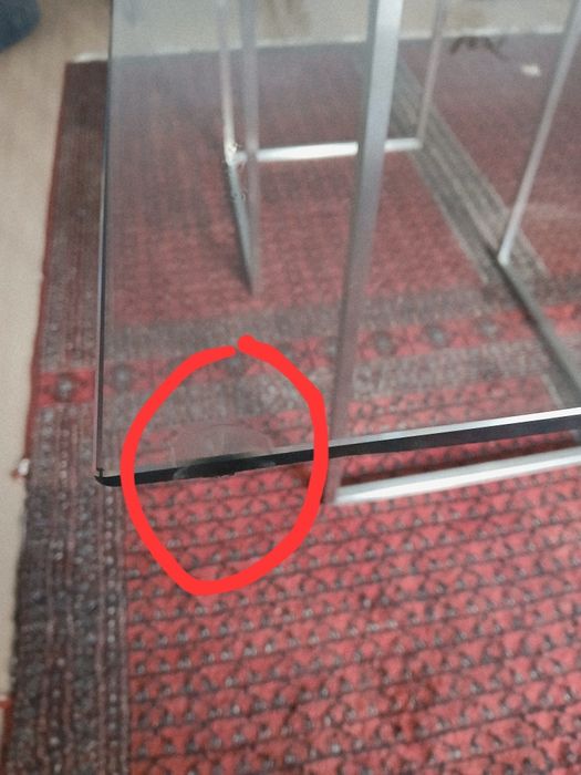 Mesa de vidro retangular da loja Area