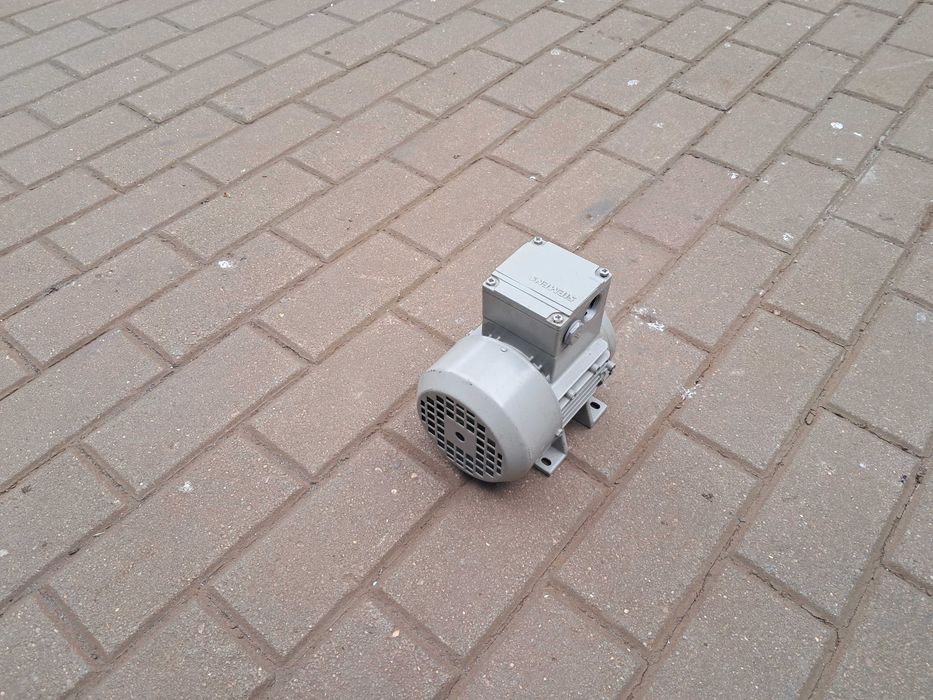 Silnik elektryczny 0,18kw 1350 obrotów Siemens. Wysyłka