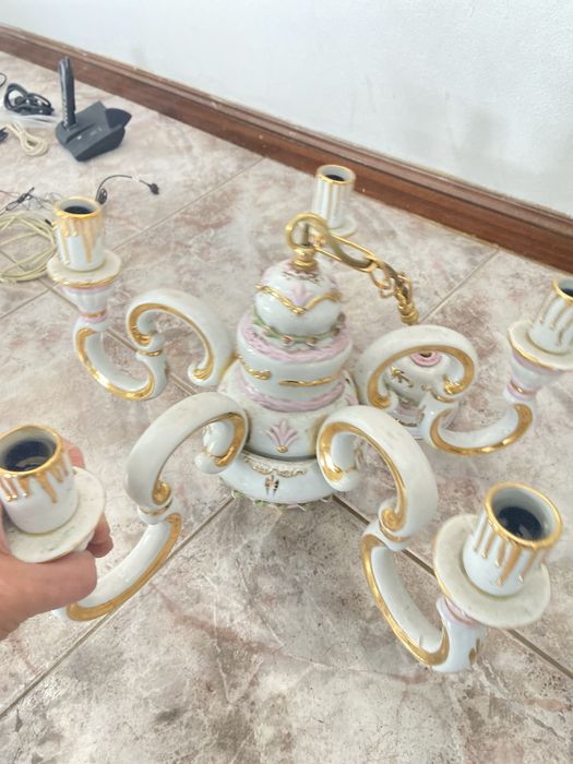 Candieiro de teto em porcelana