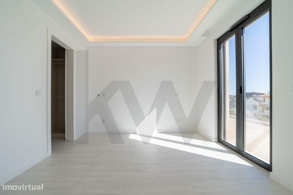Penthouse T2 de Luxo com Terraço e Jacuzzi Privado | Vista Mar 180º