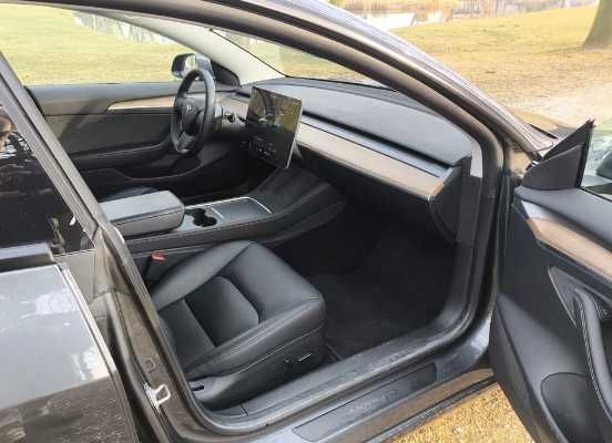 Tesla model 3 2022 Long range