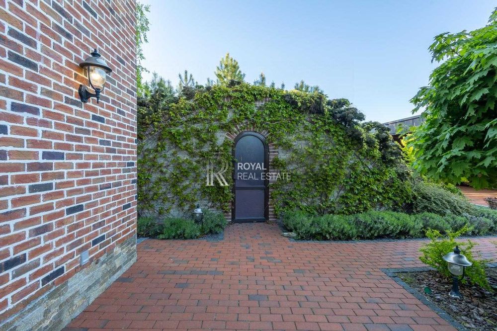 Оренда Будинку Романків 6-к 550м2 КМ Сонячна долина Генератор Камін