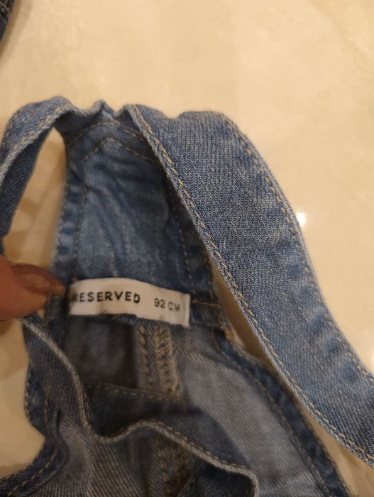 Zestaw spodenek dla dziewczynki w tym ogrodniczki Reserved