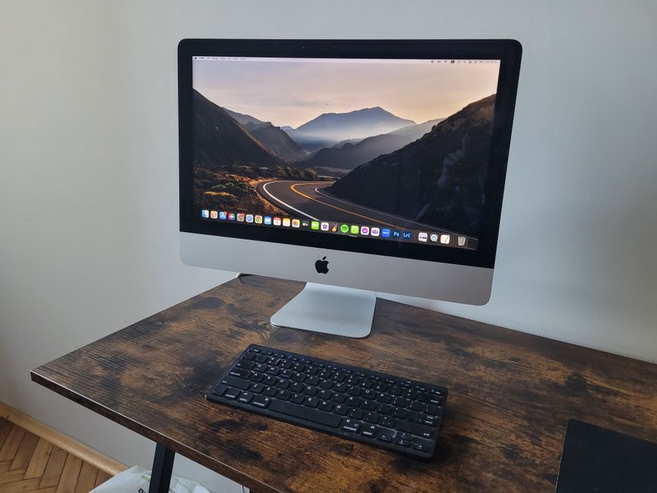 iMac Retina 4K, 21.5, 2017, 16GB
RetiniMac 
Retina 4K, 21