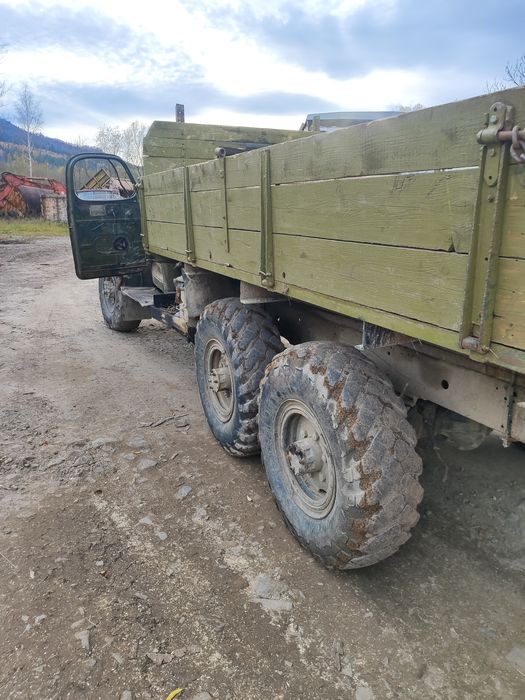 Продам зіл 157... В додачу є маніпулятор з гачком гусак.