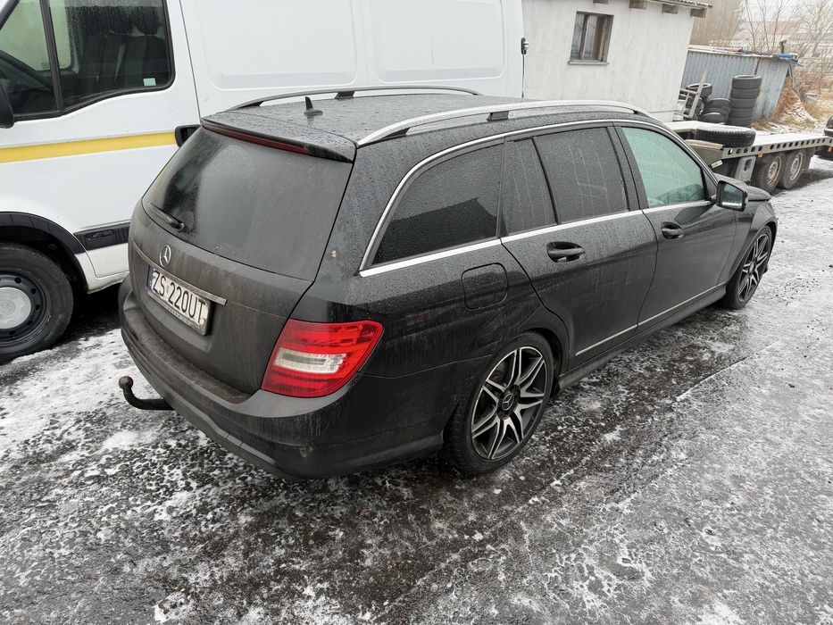 Mercedes-Benz uszkodozny silnik odpala !!  w204 amg line 4 matic  ILS